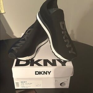 DKNY Women's Black Slip-On Athletic Shoes
